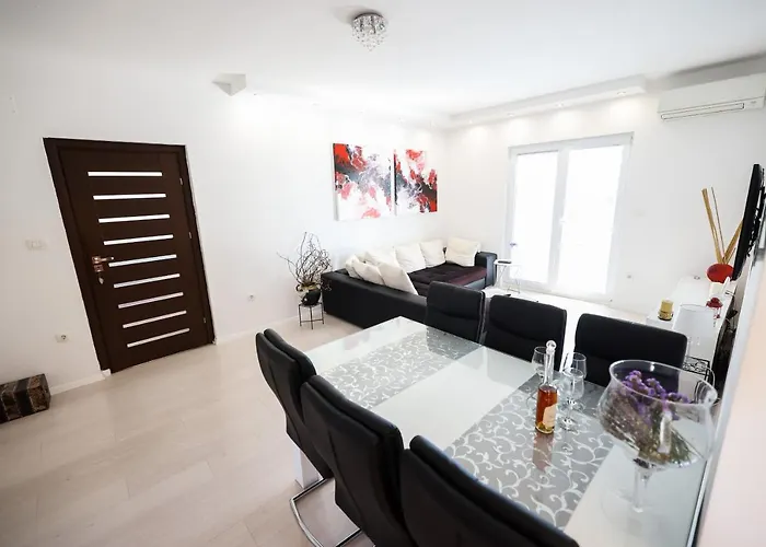 Apartment Heder *