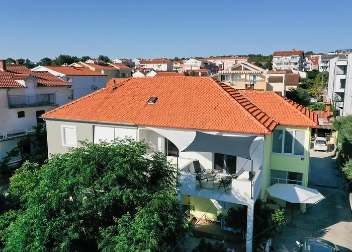 Apartment Heder